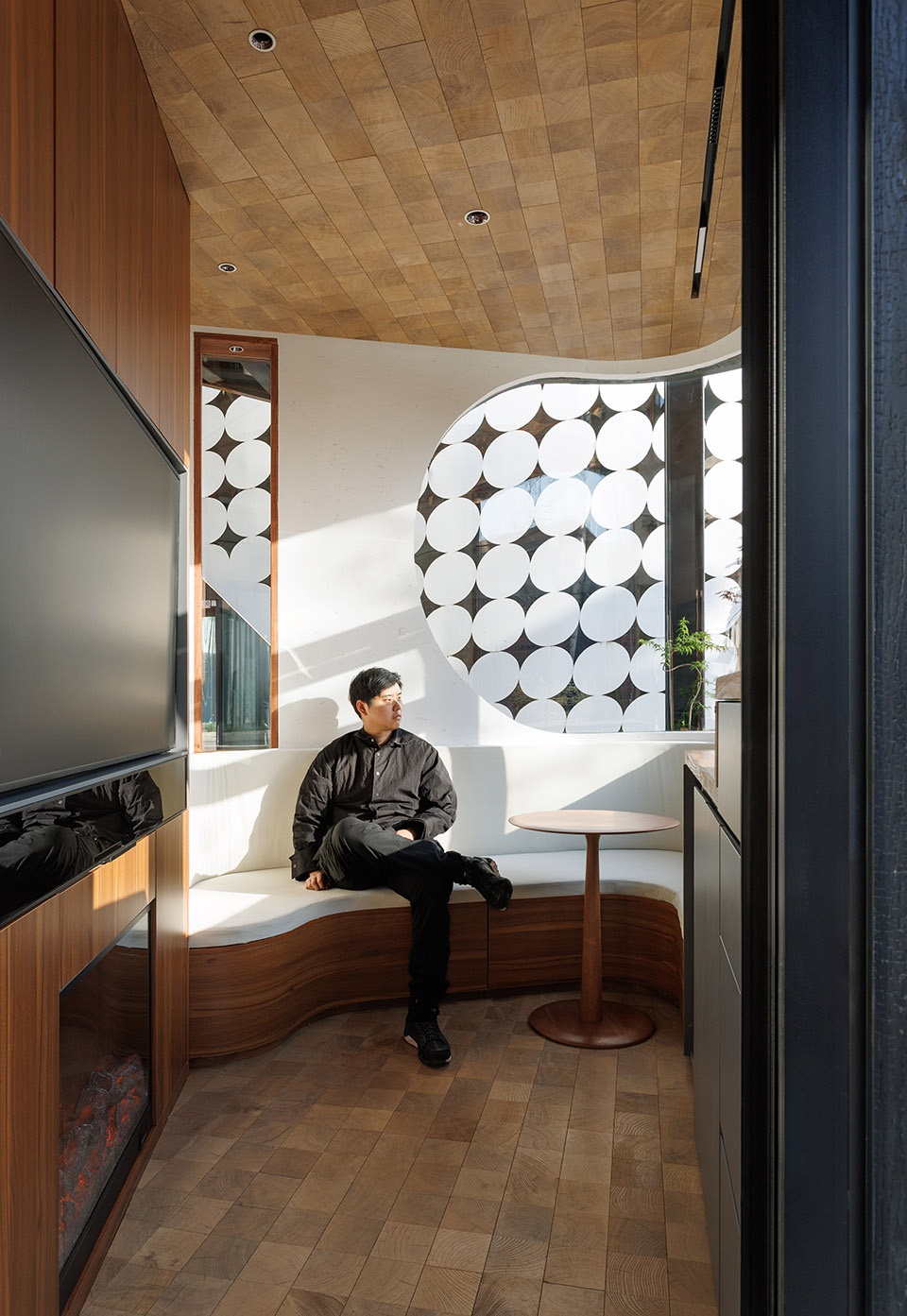 xigo studio log cabin by xigo studio