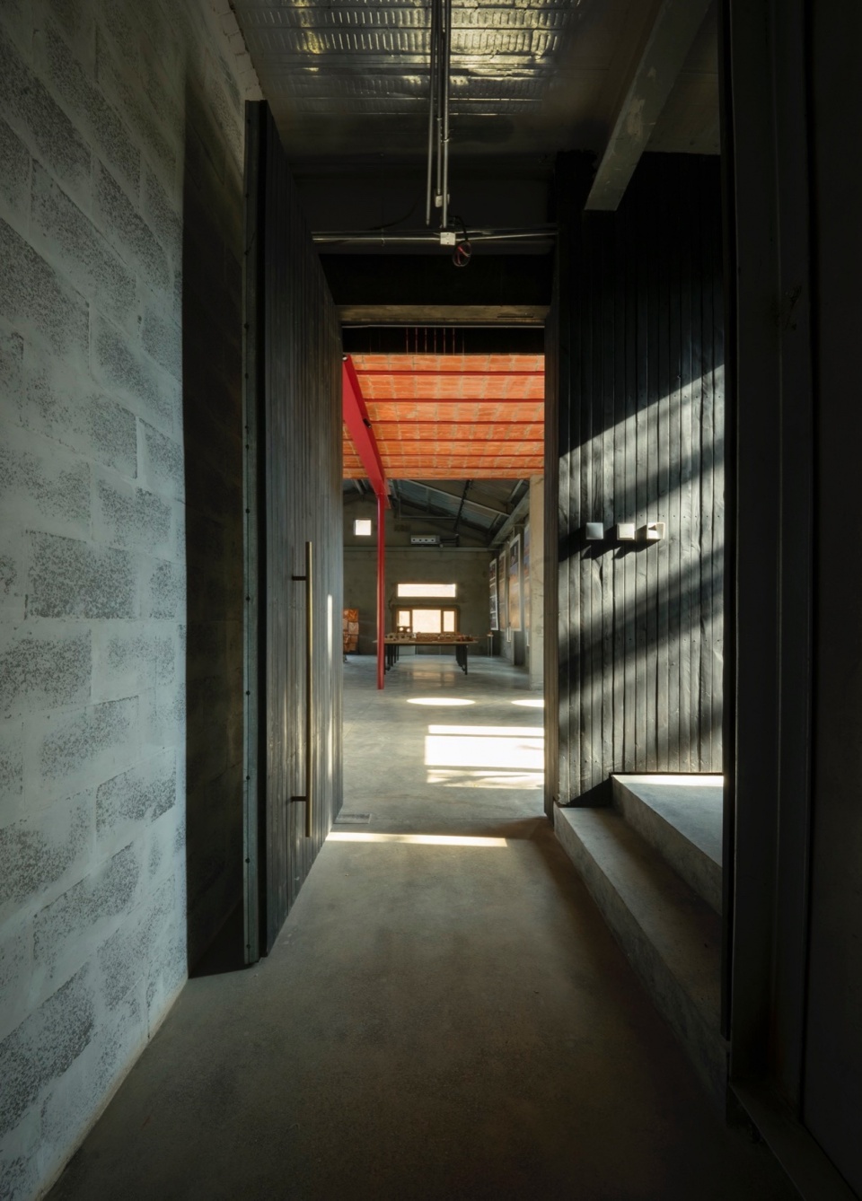 Earthen Architecture and Culture Xi an Research Center by OnEarthStudio