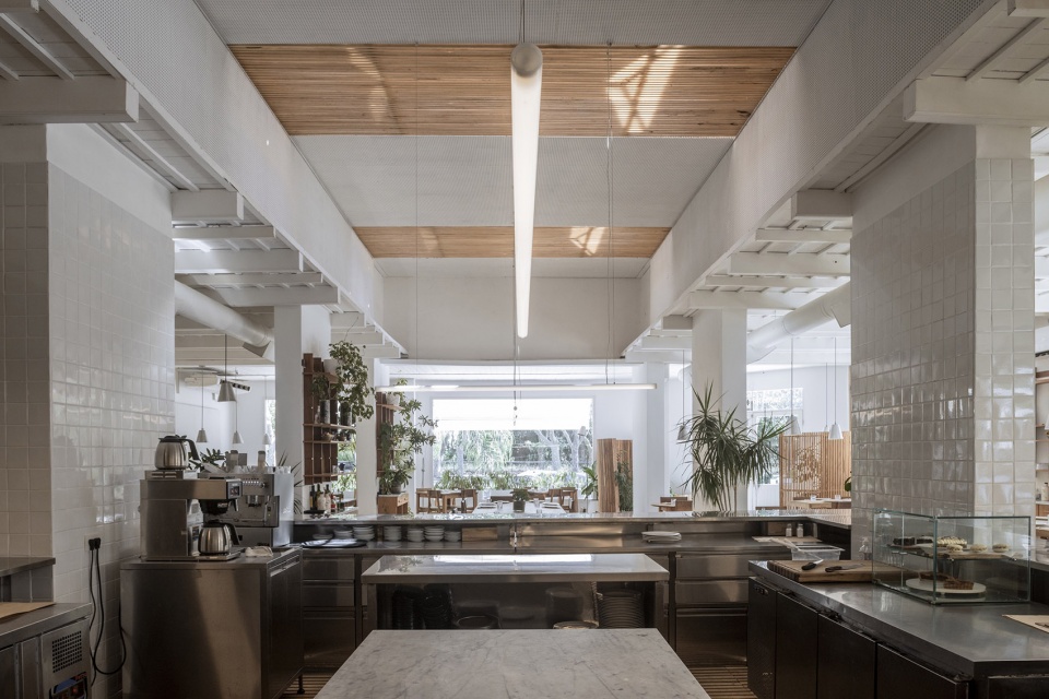 hermanos restaurant by ohio estudio