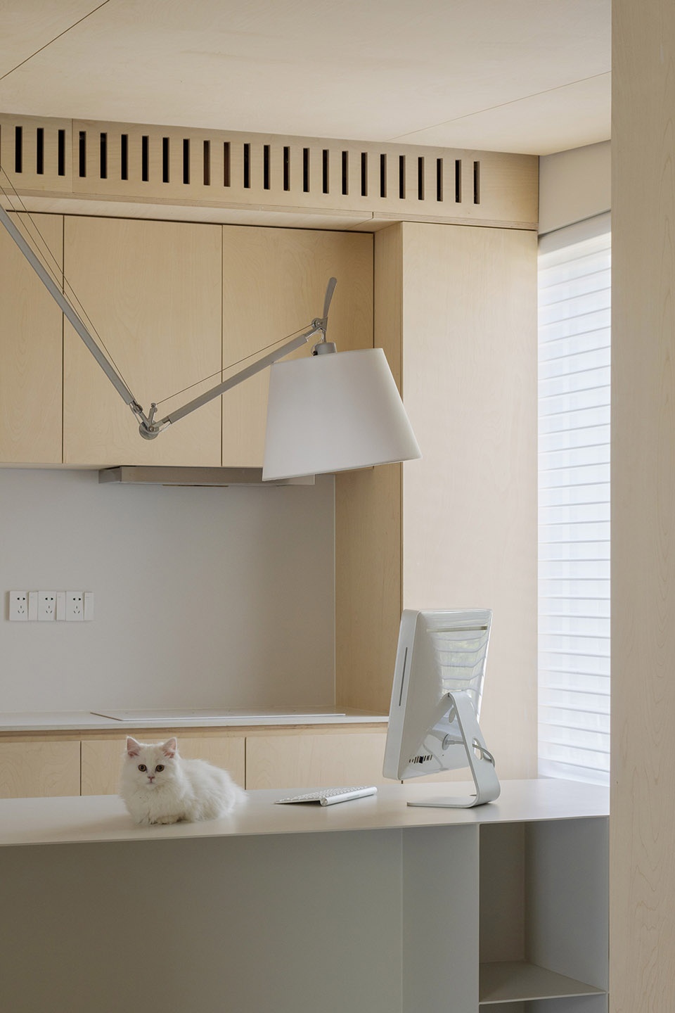 the door residence by simplelinestudio