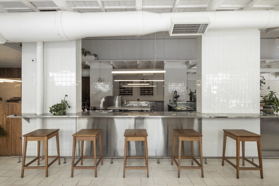 hermanos restaurant by ohio estudio