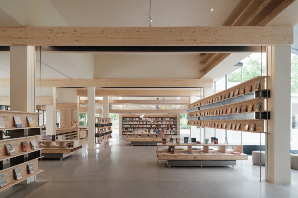 Xixi Goldmye Bookstore by Atelier Wen Arch