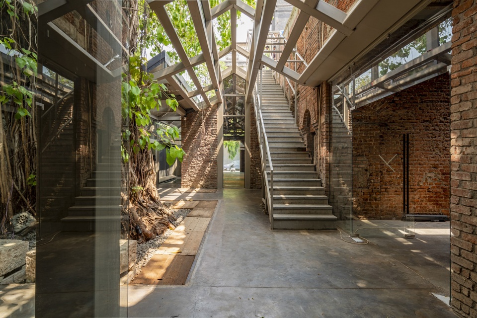if be ice factory ballard estate by malik architecture
