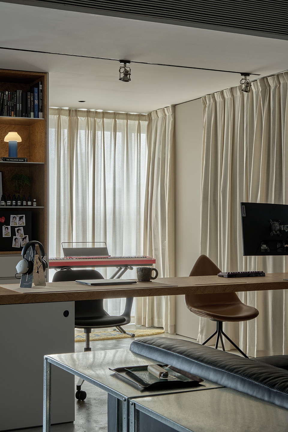 interior renovation of an apartment by fuyudi studio