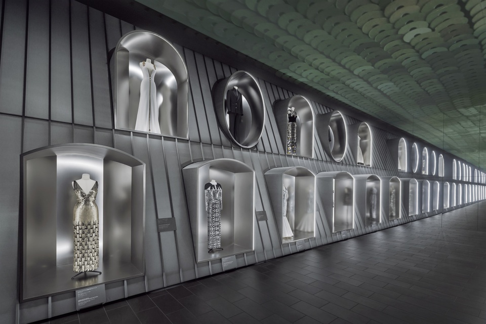 louis vuitton visionary journeys by oma