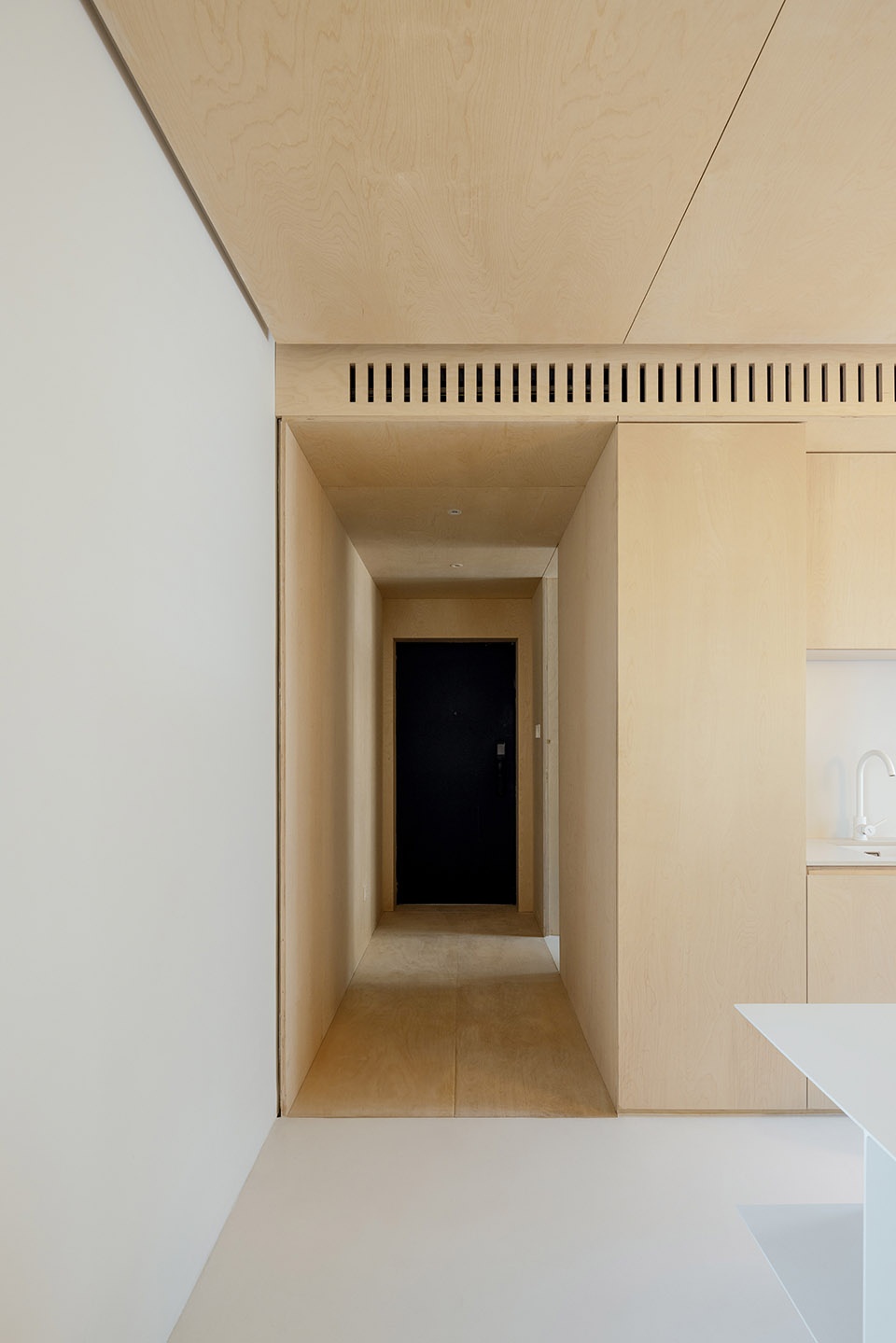 the door residence by simplelinestudio