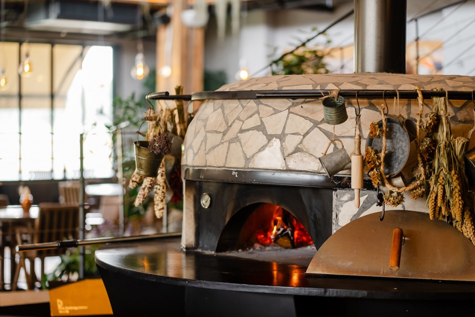 leban restaruant by mos design