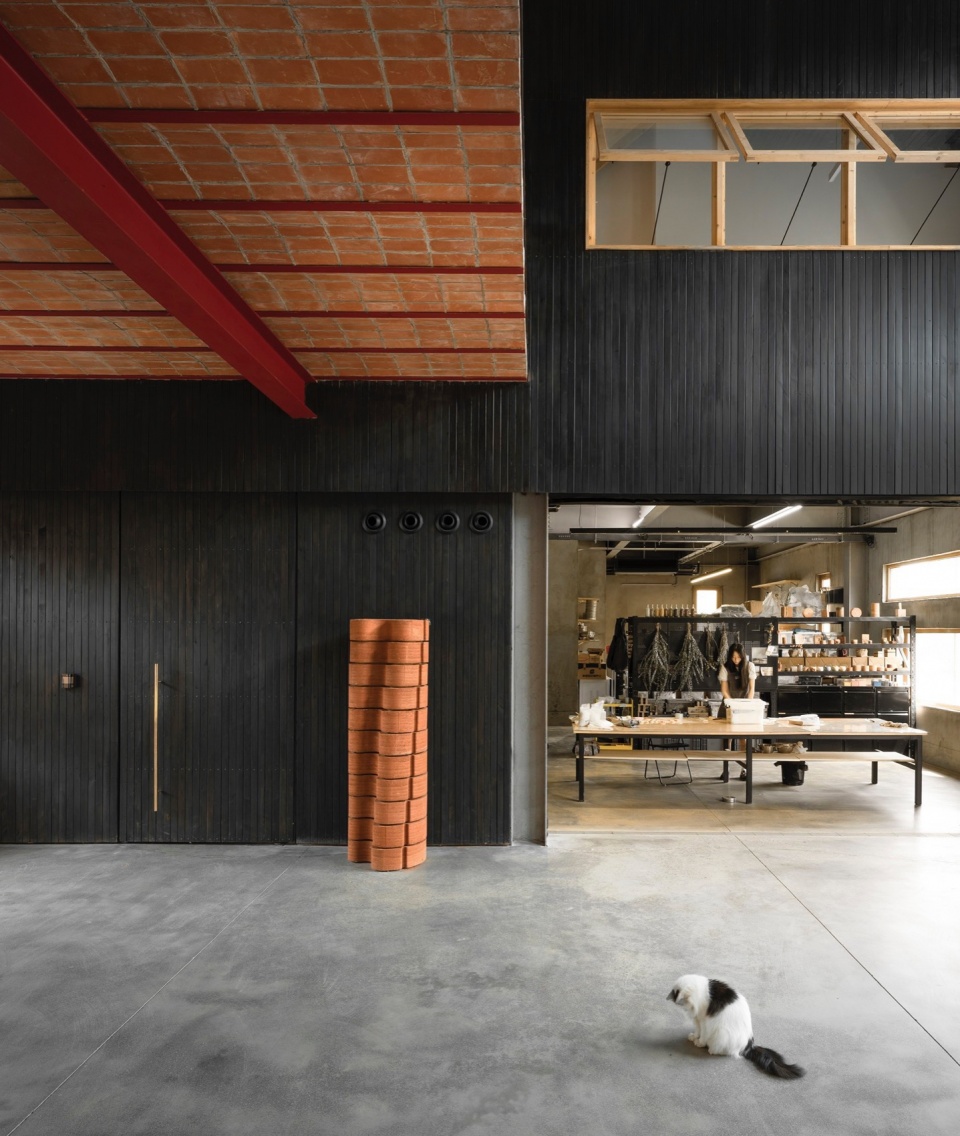 Earthen Architecture and Culture Xi an Research Center by OnEarthStudio
