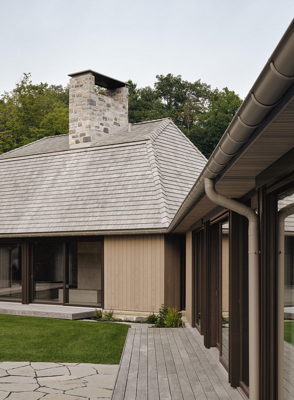 brom residence by atelier carle