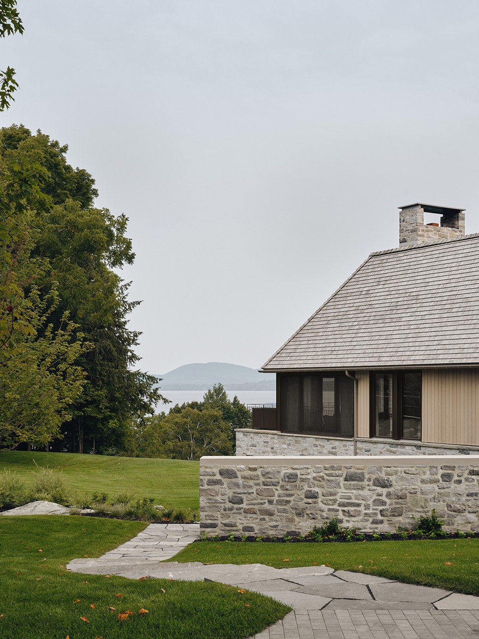 brom residence by atelier carle
