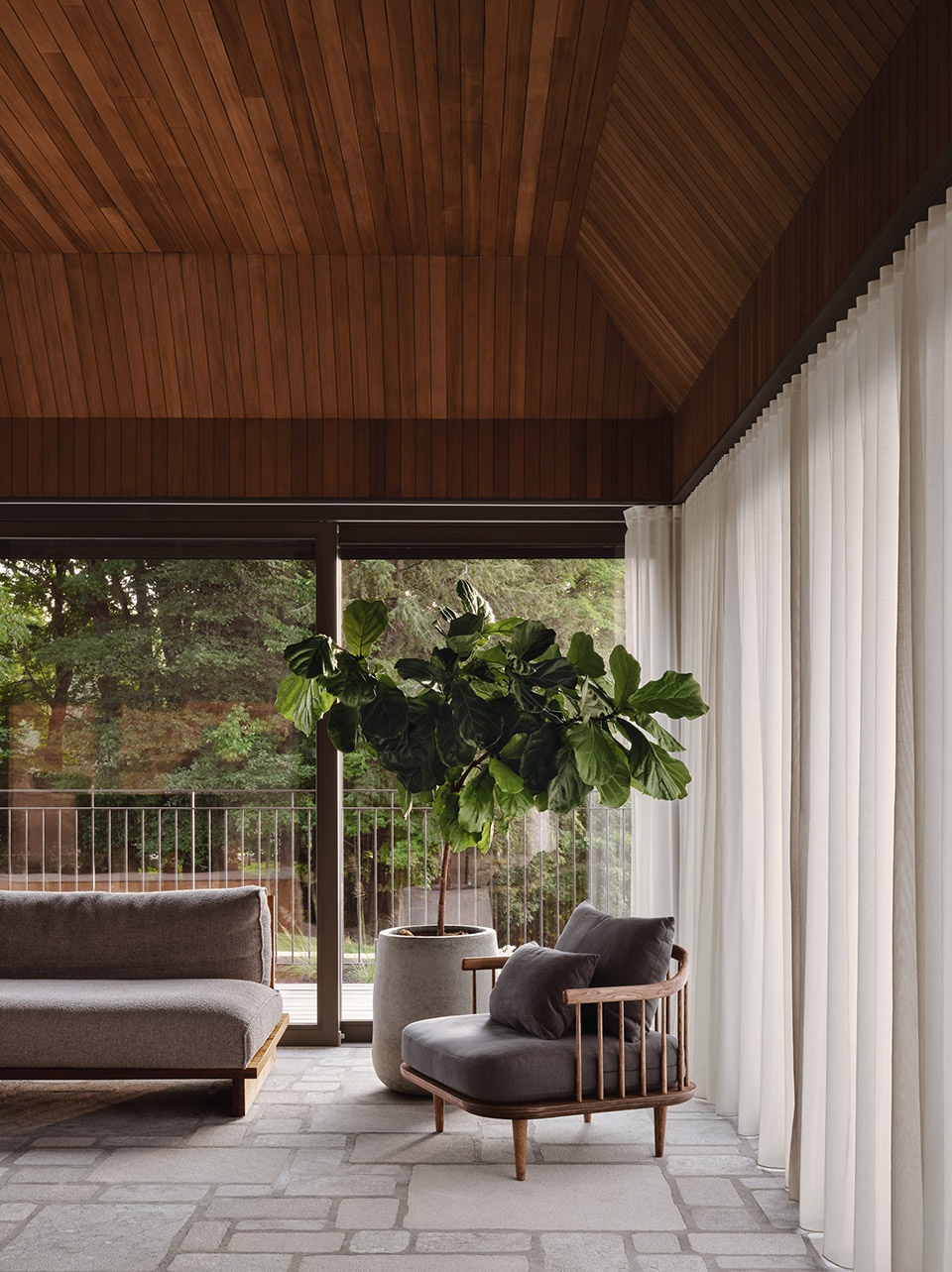 brom residence by atelier carle