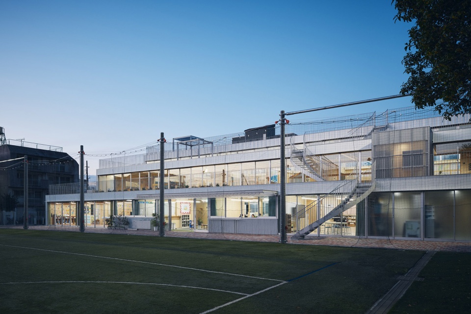 kawasaki korean school by taiga kasai chong aehyang architecture