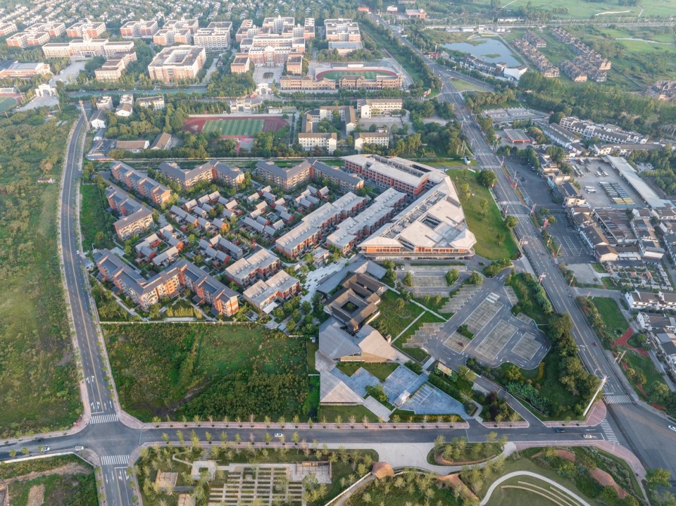 Anrenli Community by Atelier Li Xinggang