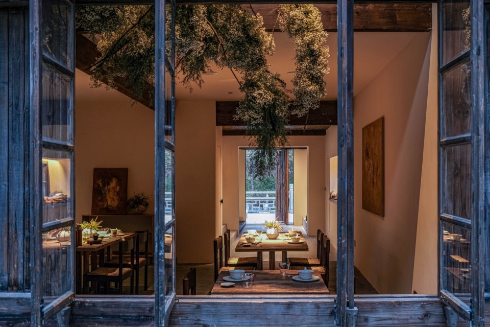 YILIN Aesthetic Restaurant by CO MILEU Deep Origin Lab