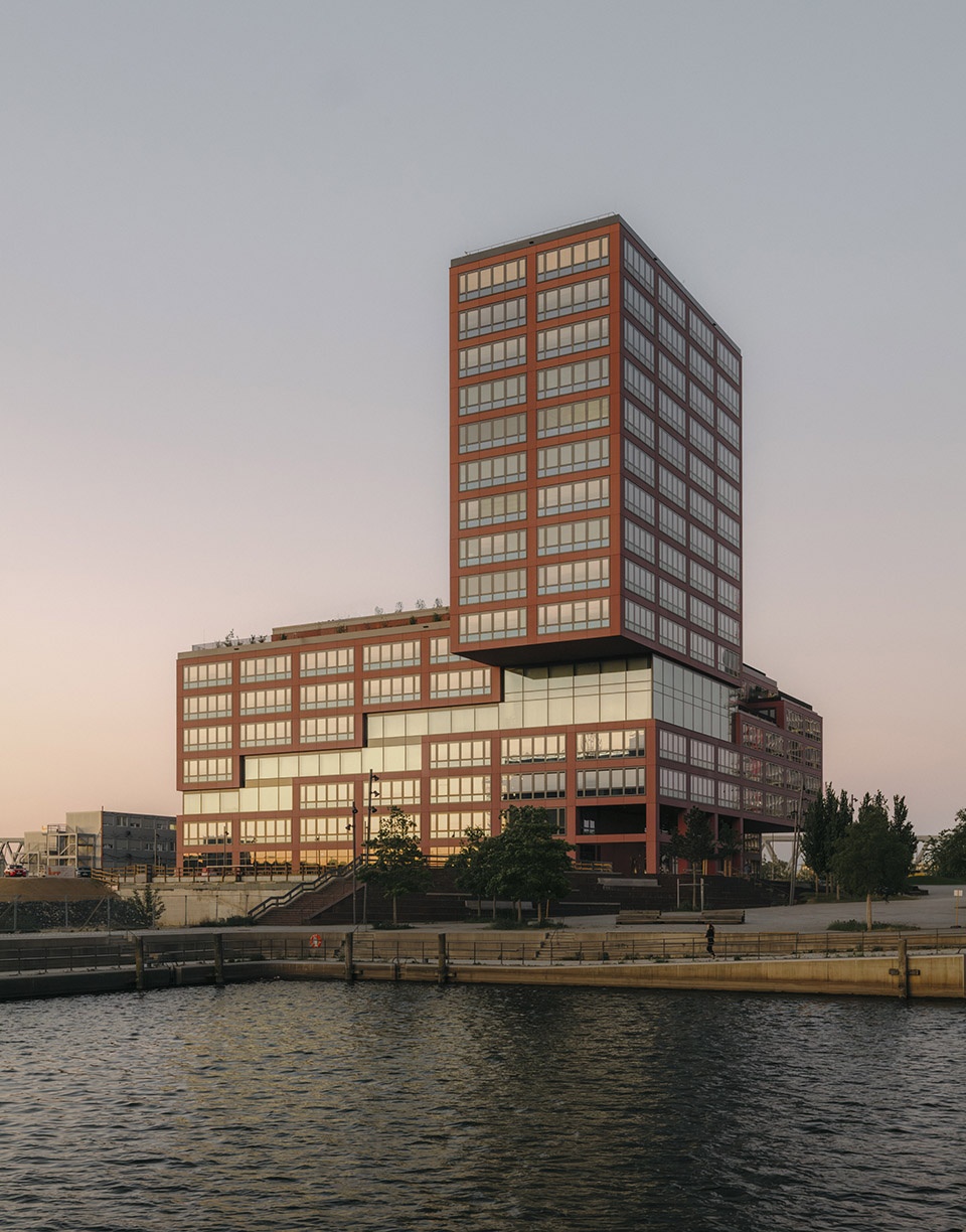 edge hafencity by henn
