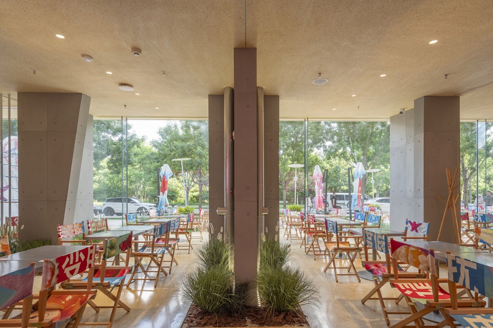 pang mei noodle bar aranya branch by spacestation architects