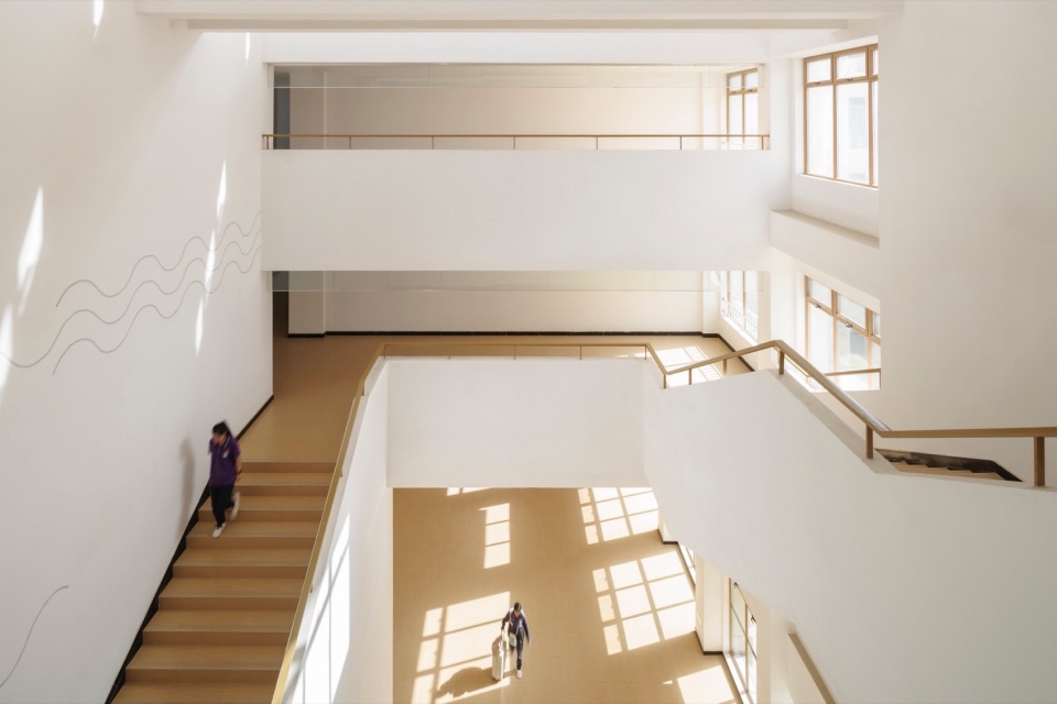 Tiemenguan Huashan High School by Jiangsu Provincial Zhongrui East China Institute of Architectural Design and Research Co Ltd Qurui Shan...