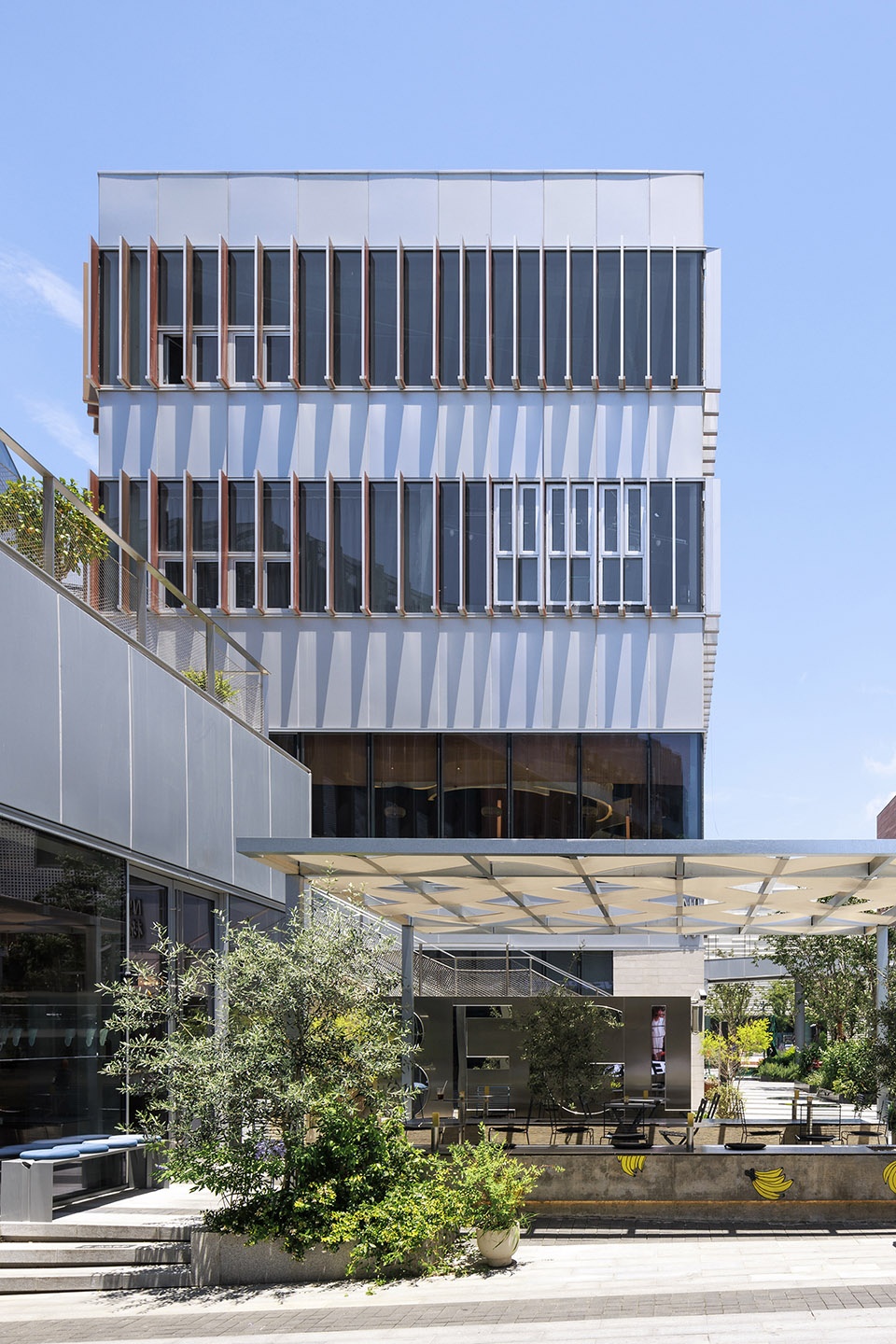 west bund dream center bldg1bldg3 by hcch studio
