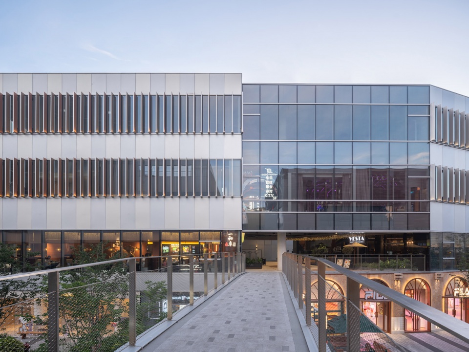 west bund dream center bldg1bldg3 by hcch studio