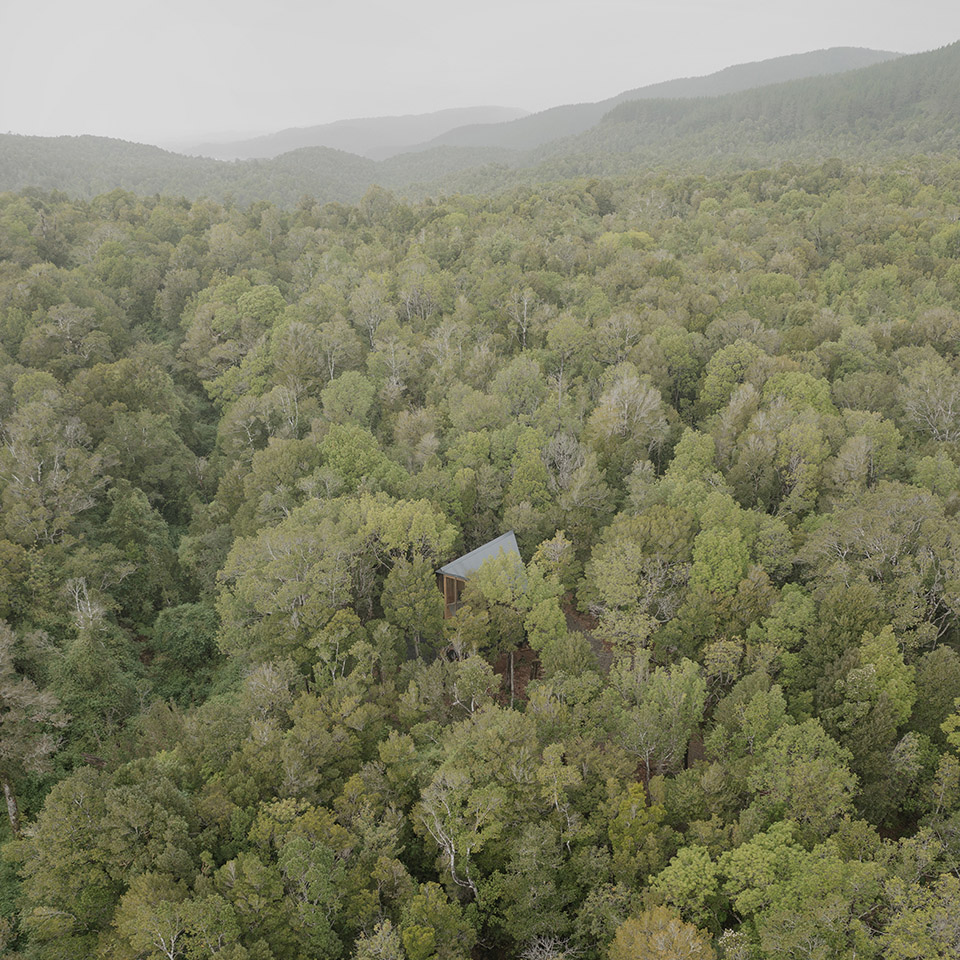 07 Refugio Calfuco Tomas De Iruarrizaga ©Federico Cairoli
