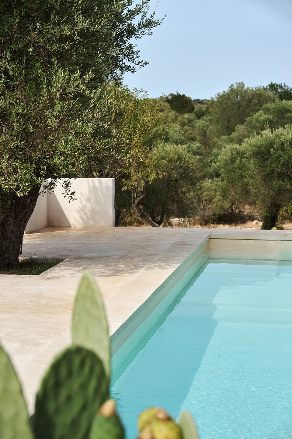trullo mita by studio8 architects