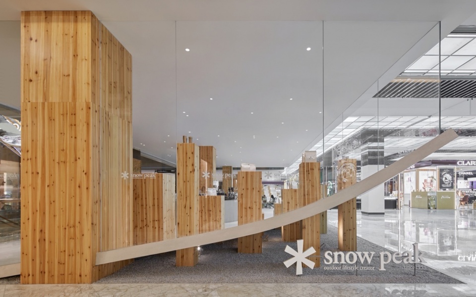 Snow Peak MATRO Department Store Suzhou by KiKi ARCHi