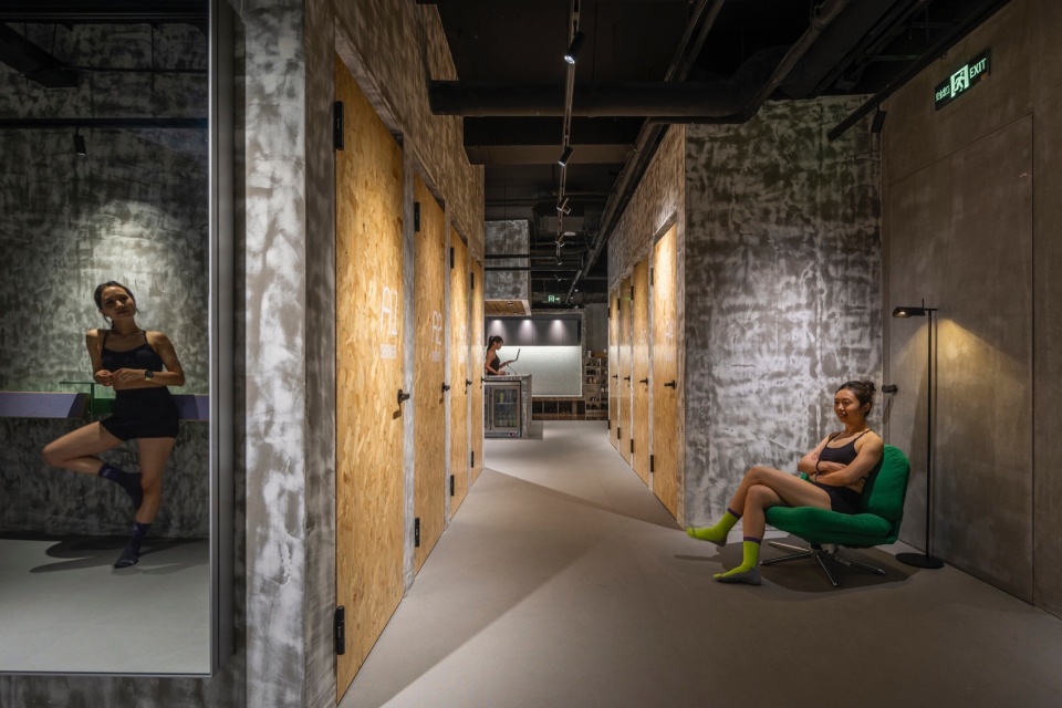 The Body Lab Sanlitun Store Space Design by SpaceStation