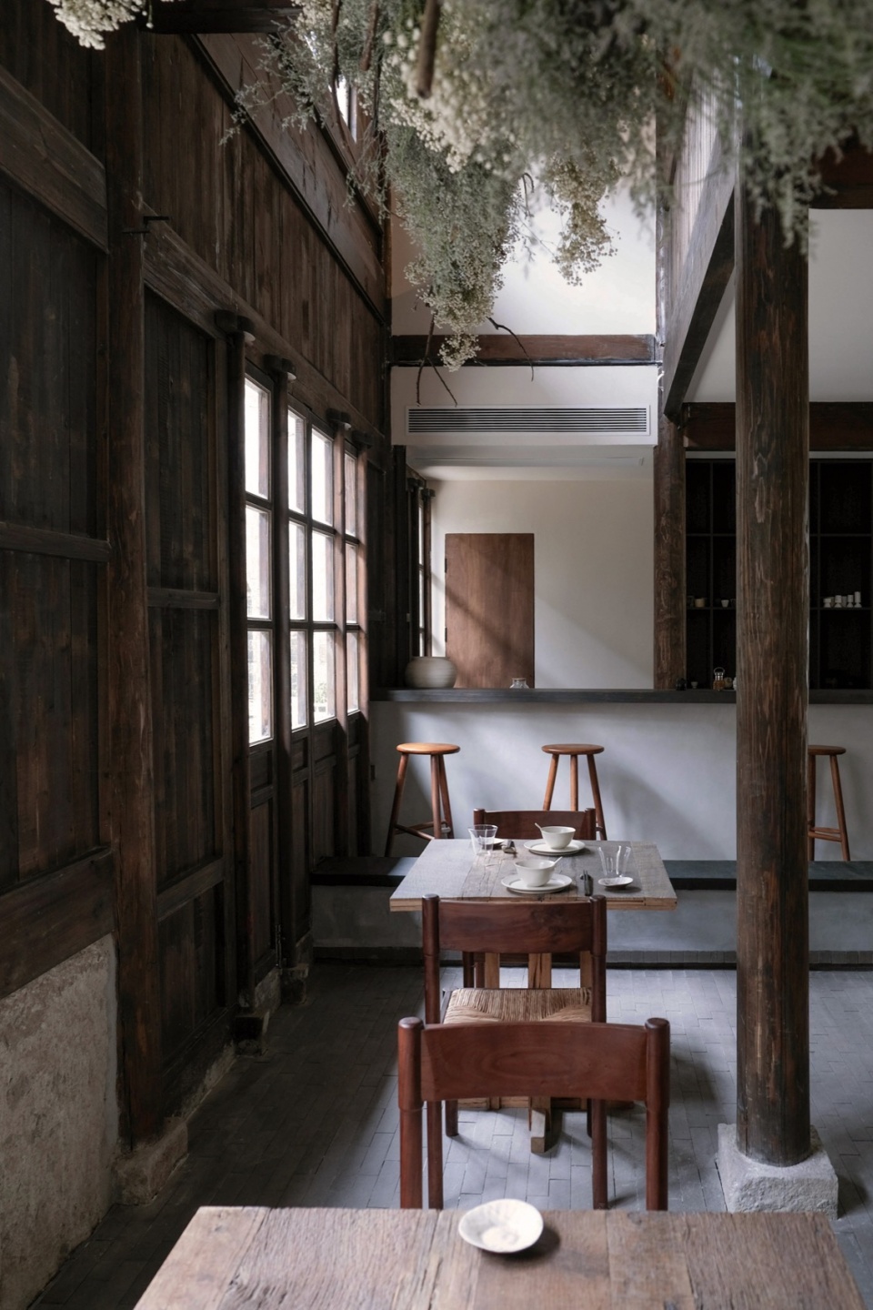 YILIN Aesthetic Restaurant by CO MILEU Deep Origin Lab