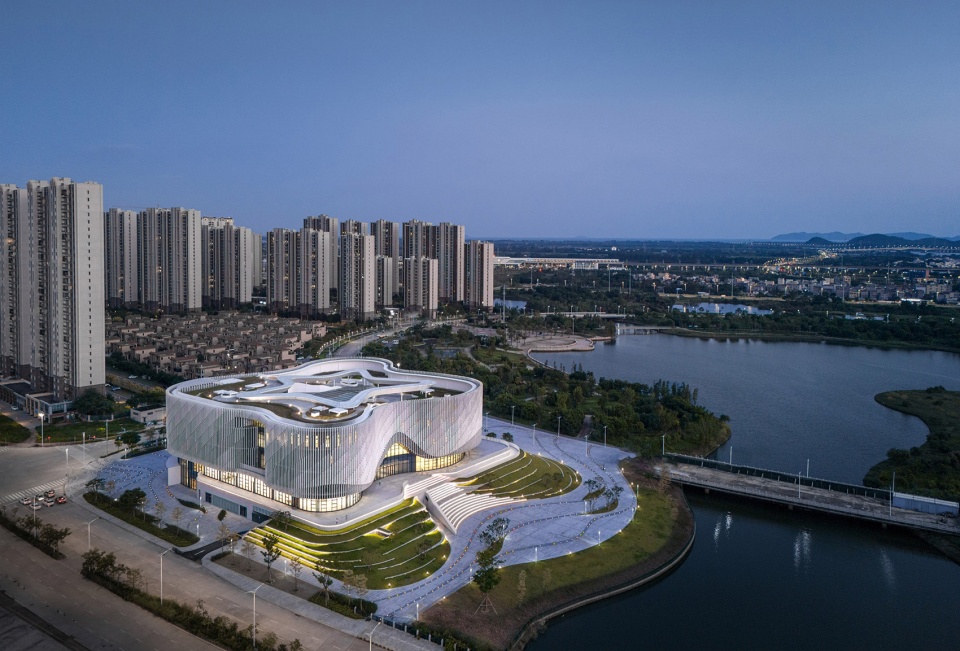 yangjiang cultural center by scut yifang