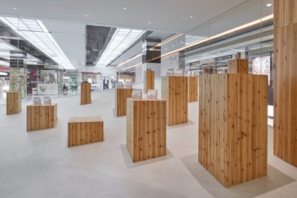 Snow Peak MATRO Department Store Suzhou by KiKi ARCHi