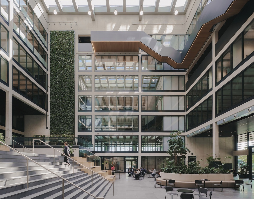 edge hafencity by henn