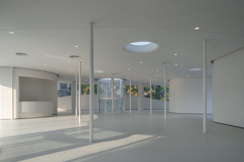 Learning Center at the Central Campus of University of Science and Technology of China by Heimat Architects