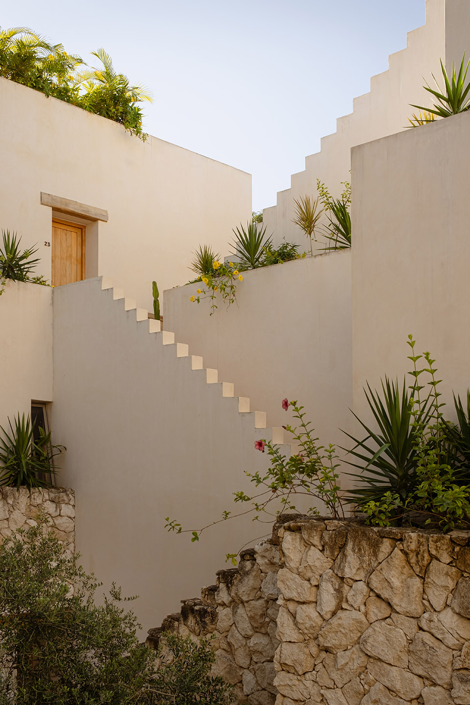 Hacienda Wabi RA