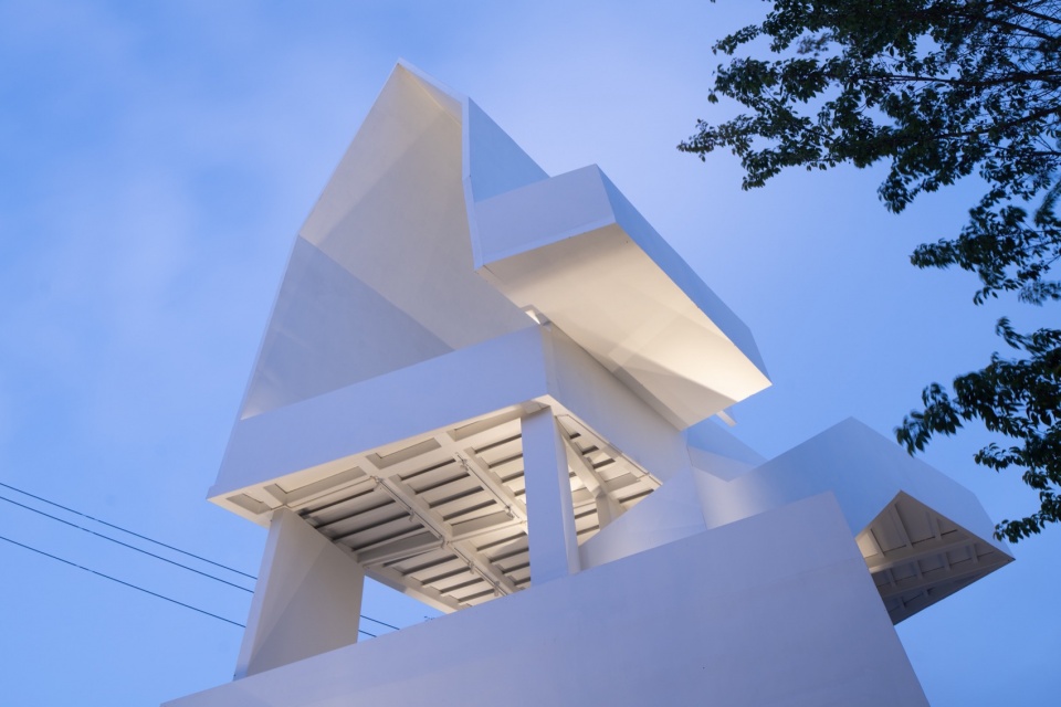 Dali Wuliangshan Flying bird Art Gallery