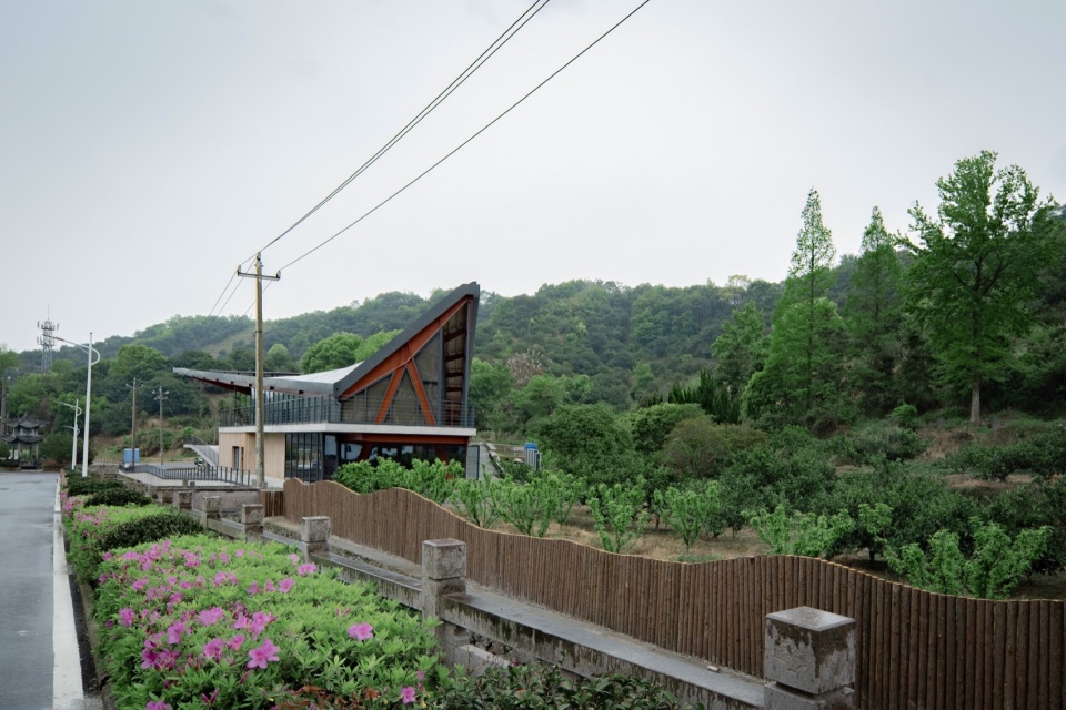 DunAo Rural Governance Academy by Benmo Union Architect Partners