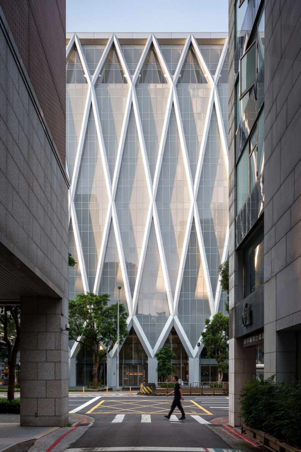Shanghai Commercial Savings Bank Headquarters