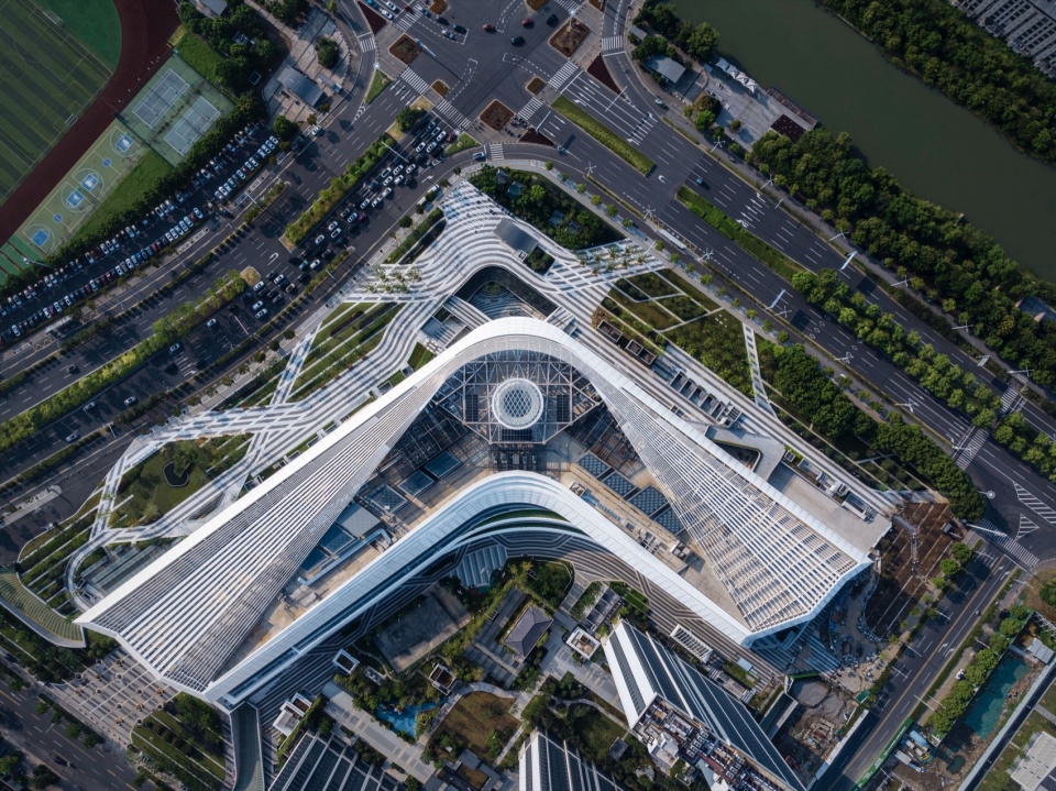 Suzhou Wujiang Songling Avenue Bus Terminal