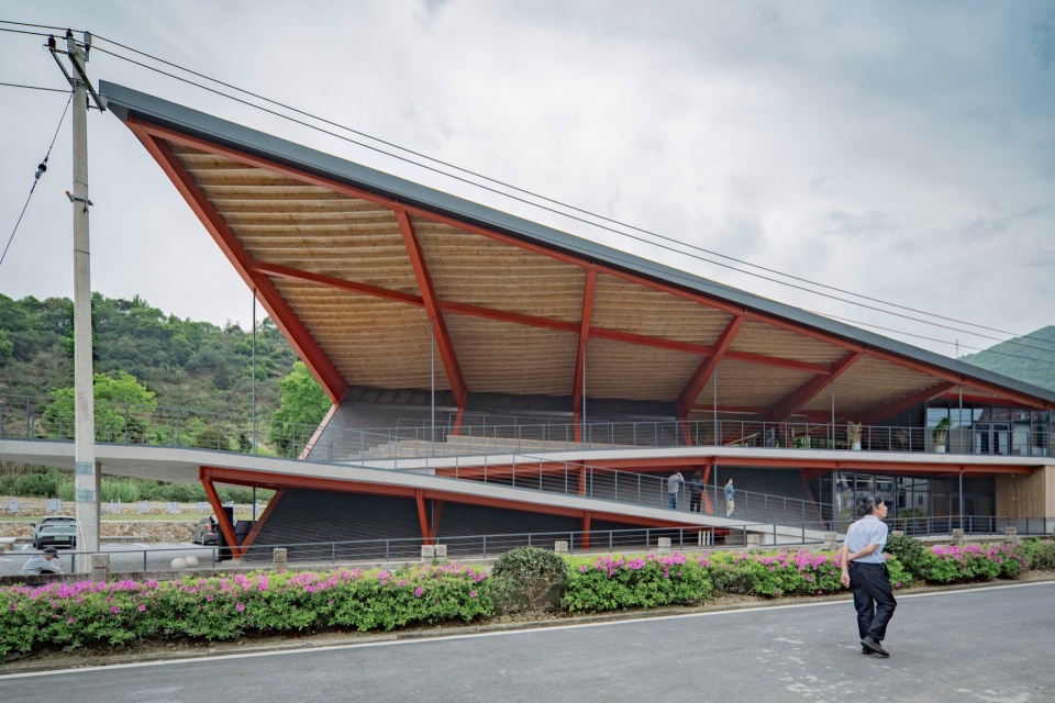 DunAo Rural Governance Academy by Benmo Union Architect Partners