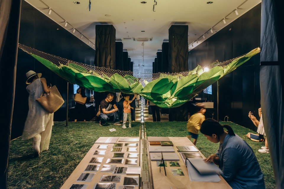 the third exhibition of half stage opened