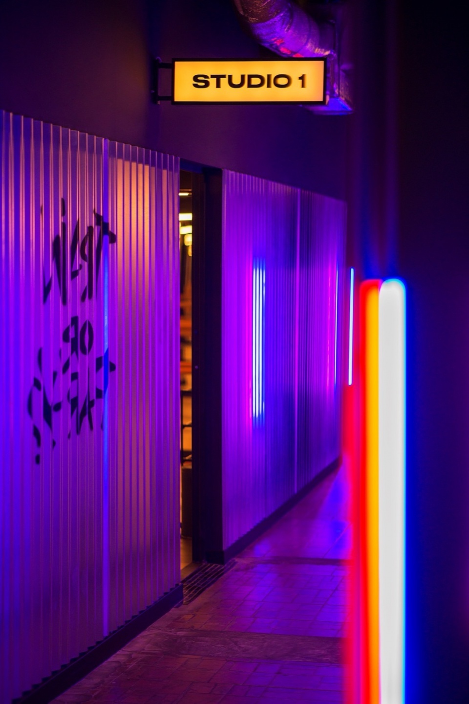 Smartass Bazhana by Smartass Design Studio