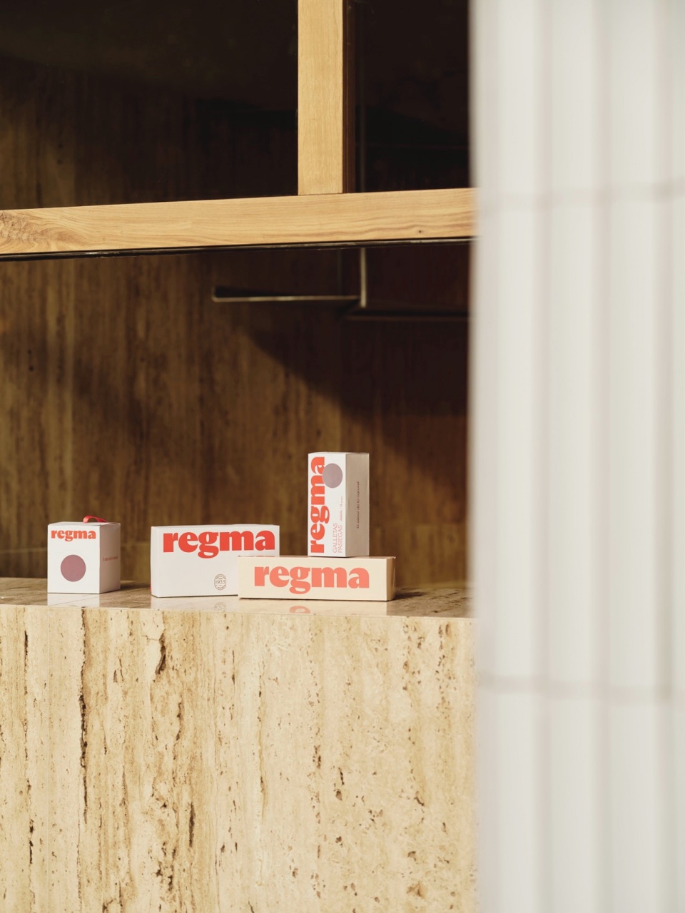 Regma Ice Cream Parlour ZOOCO ESTUDIO