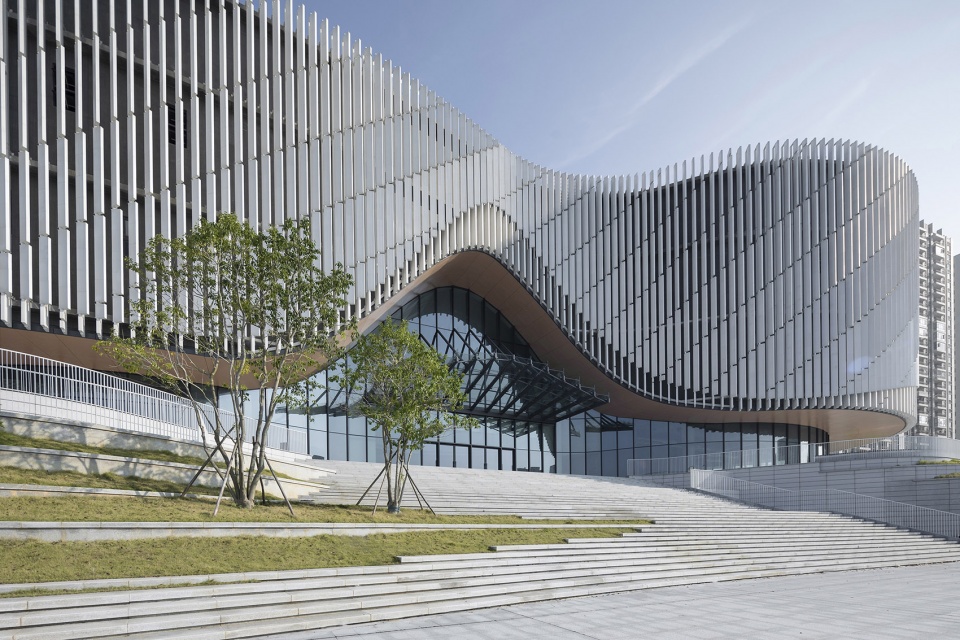 yangjiang cultural center by scut yifang