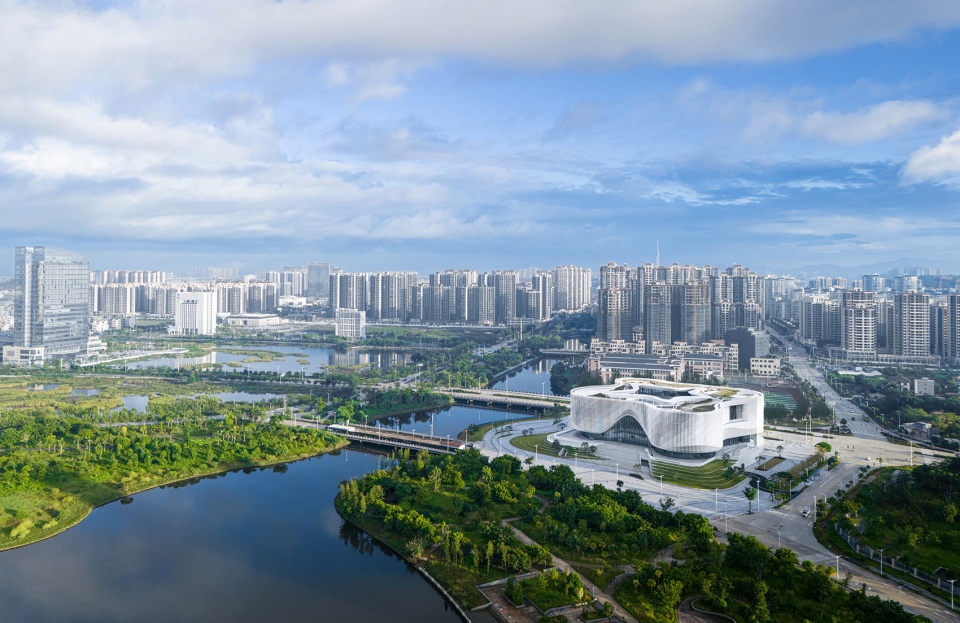 yangjiang cultural center by scut yifang