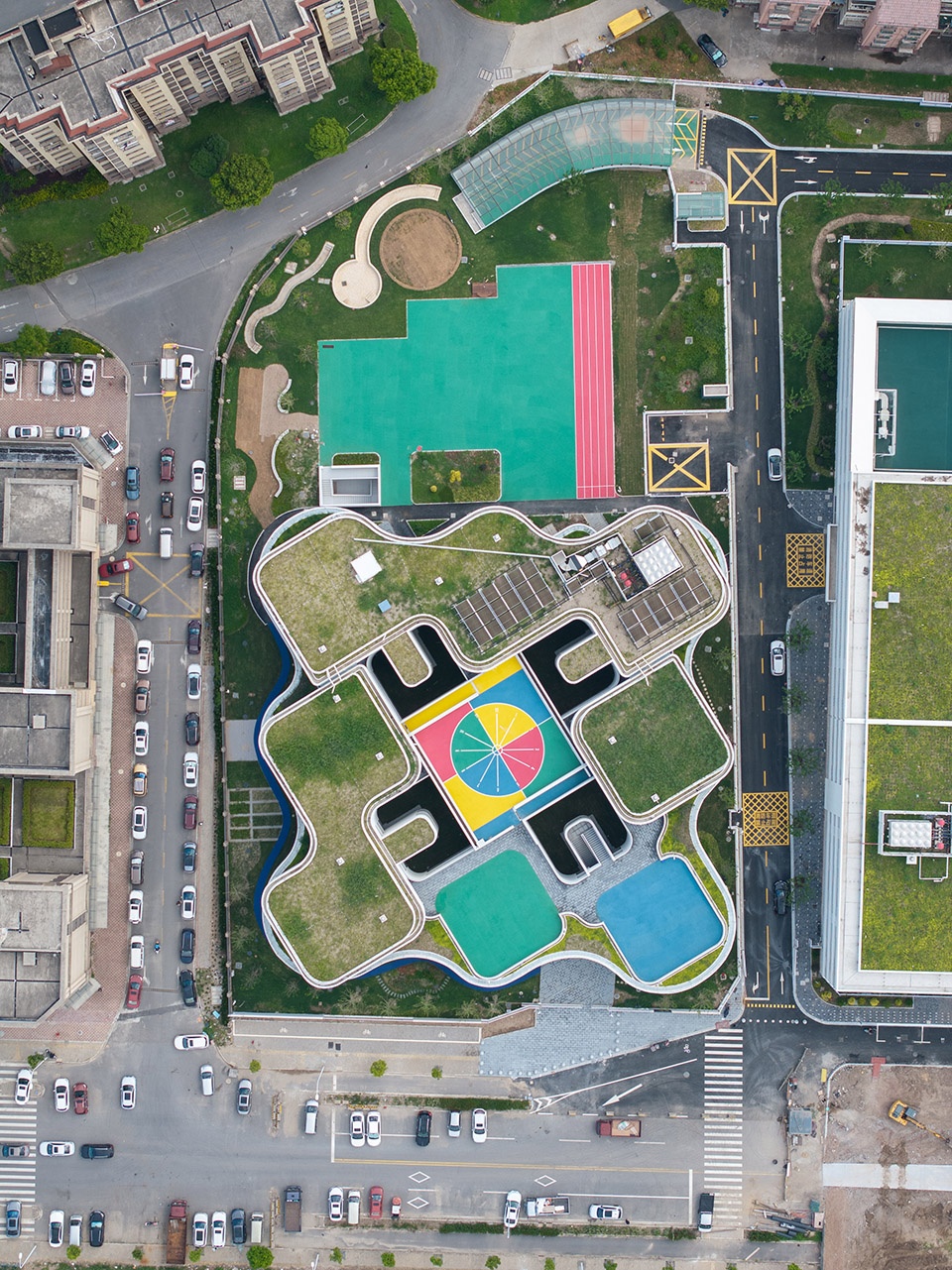 the hetu middle school and the luoshu kindergarten by gom