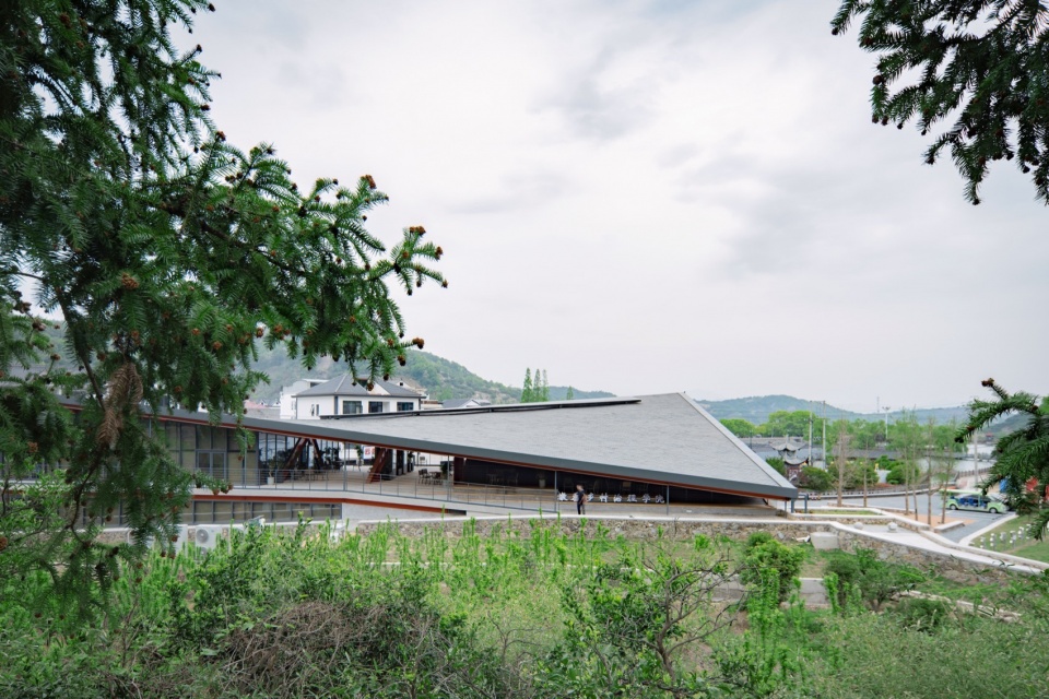 DunAo Rural Governance Academy by Benmo Union Architect Partners