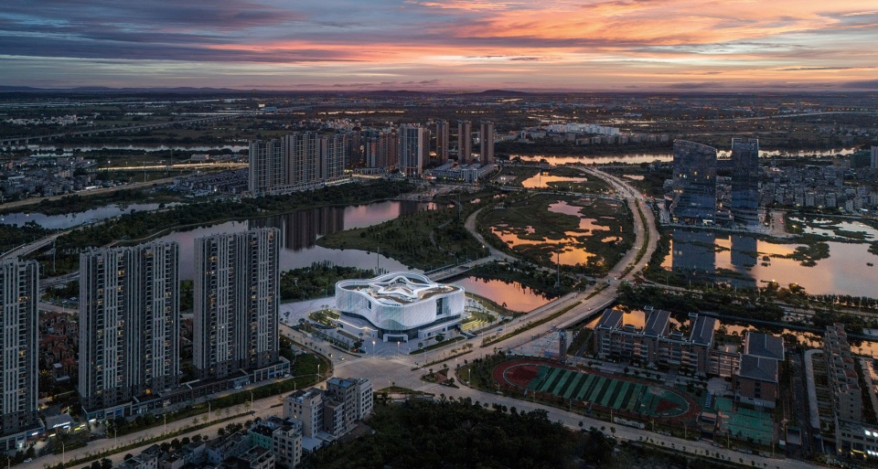 yangjiang cultural center by scut yifang