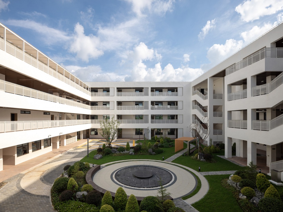 the hetu middle school and the luoshu kindergarten by gom