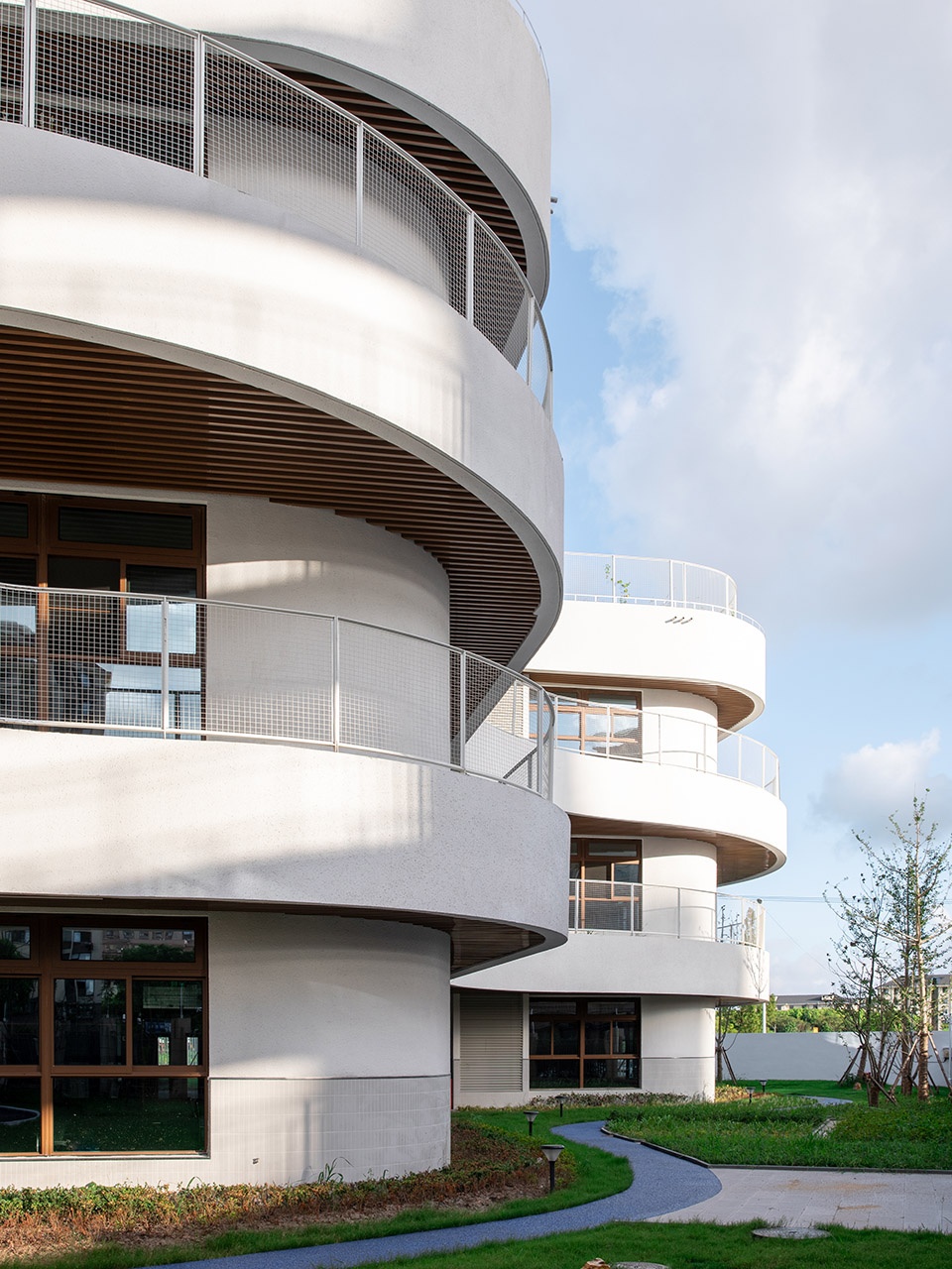 the hetu middle school and the luoshu kindergarten by gom