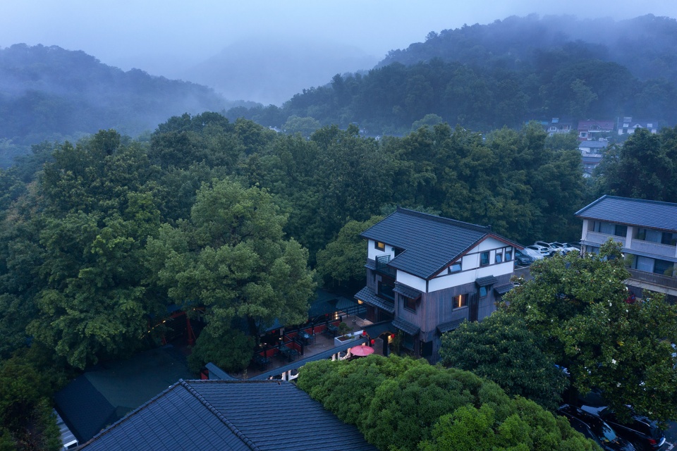 manjuelong rujiangnan by slow coral design