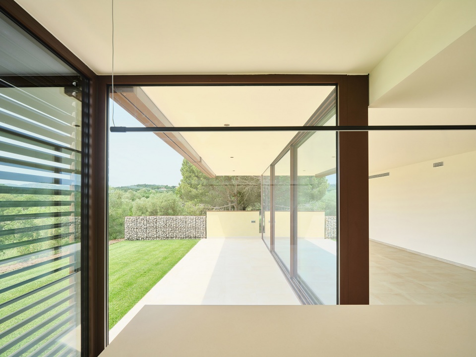 sagaro terrace housing in costa brava by mias architects